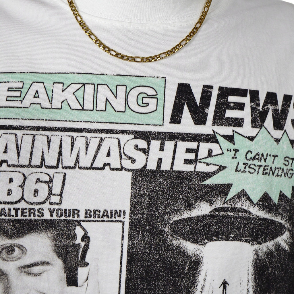 BRAINWASH TEE print close-up